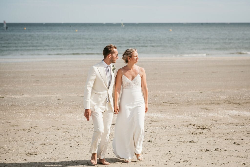 Mariage à la Baule les pieds dans le sable pierregobled 420