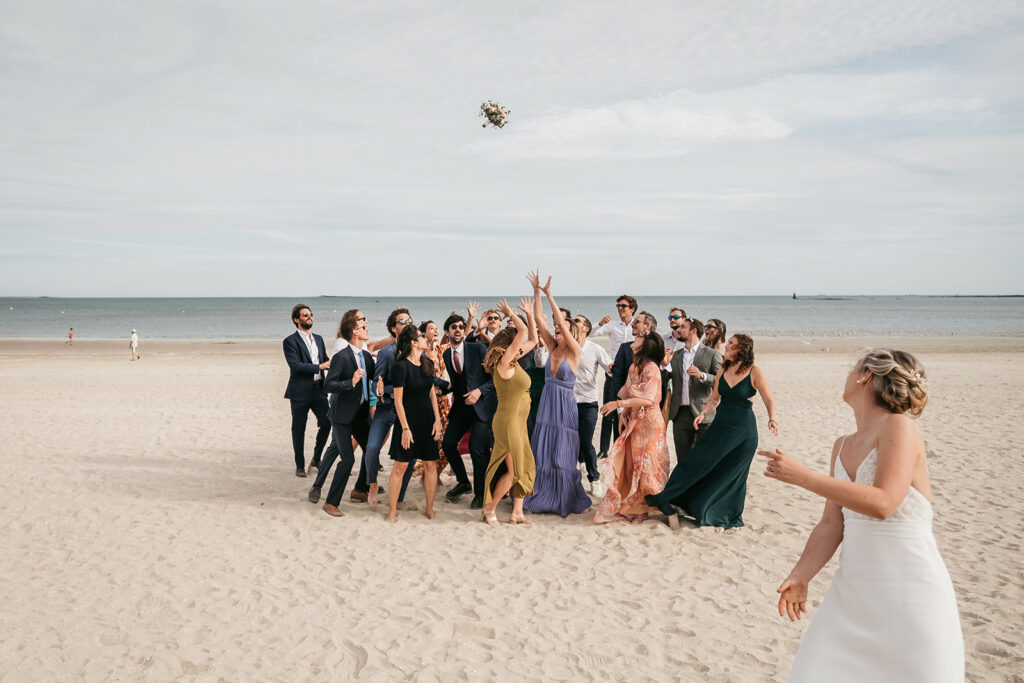 Mariage à la Baule les pieds dans le sable pierregobled 575