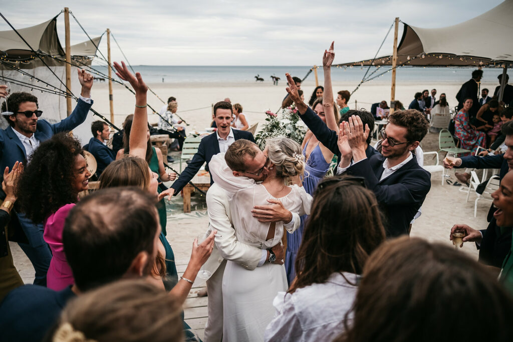 Mariage à la Baule les pieds dans le sable pierregobled 717