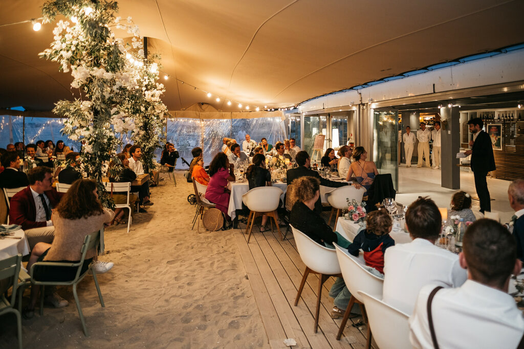 Mariage à la Baule les pieds dans le sable pierregobled 887